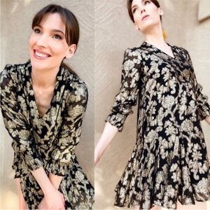 Anthropologie Women’s Black with Gold Embroidery Long Sleeve Tunic Dress. Size M